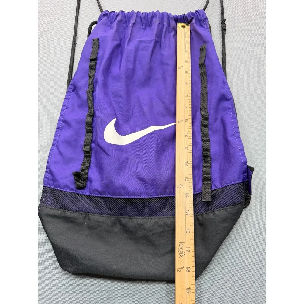 Nike Drawstring Sackpack Cinch Bag Backpack Purple Black Daisy Chain Unisex O/S